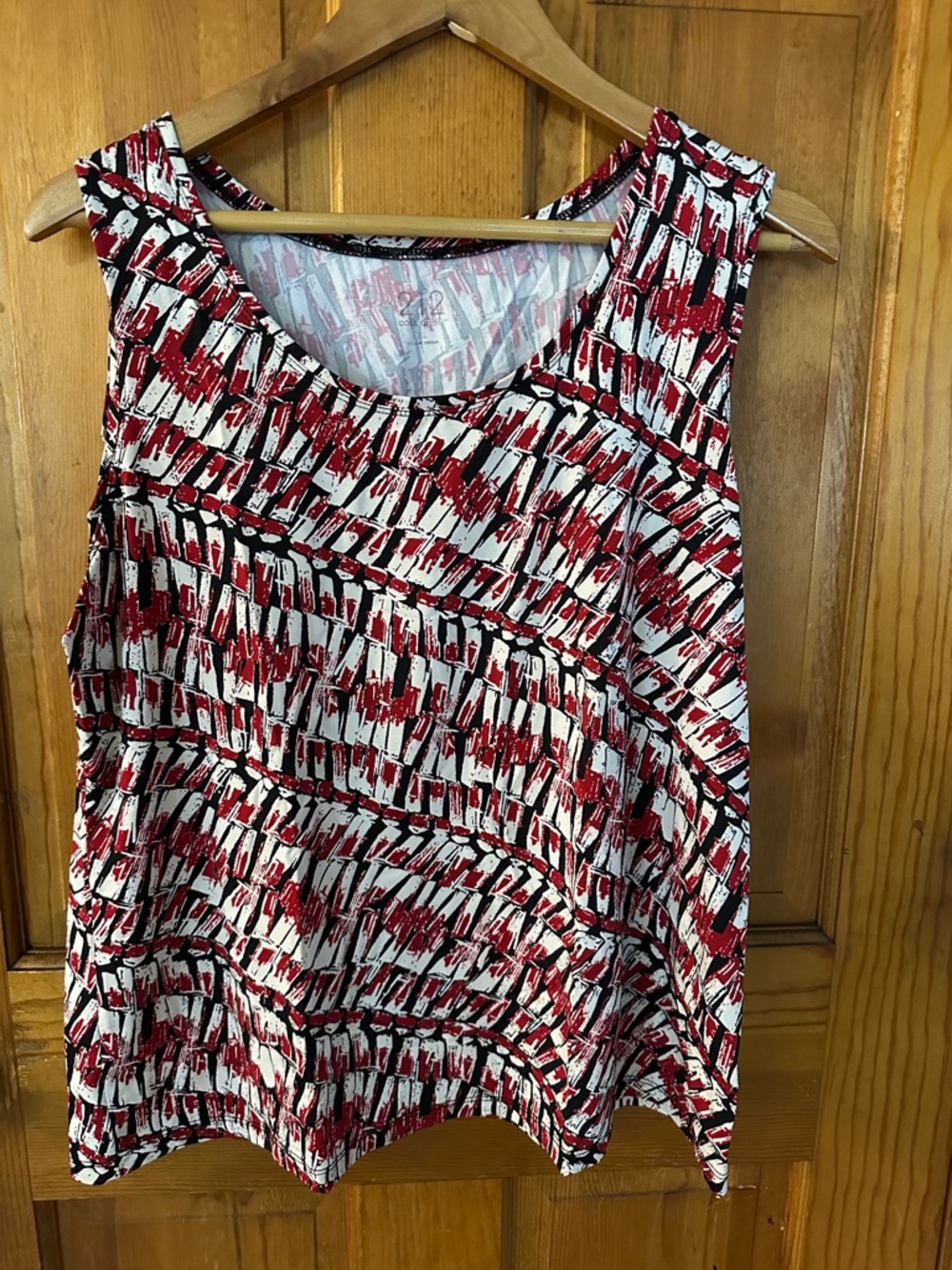 212 Collection Red, White & Black Abstract Print Tank Top